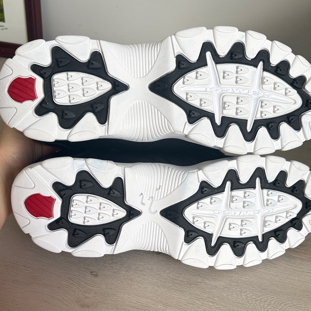 K-Swiss men’s shoes